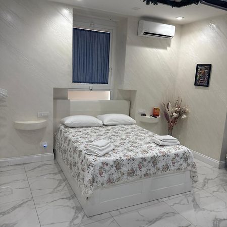 Appartement Duoarianna à Naples Extérieur photo
